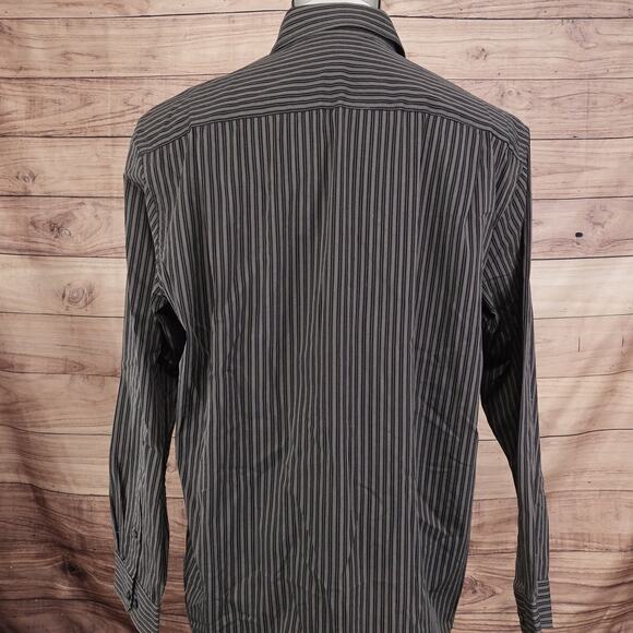 VAN HEUSEN BLACK GREY STRIPED BUTTON DOWN SHIRT MENS SIZE L 16-16.5 - Picture 4 of 7